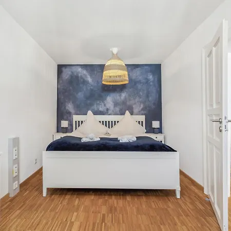 Ueber Den Daechern Coburgs, Parkplatz Apartment Coburg